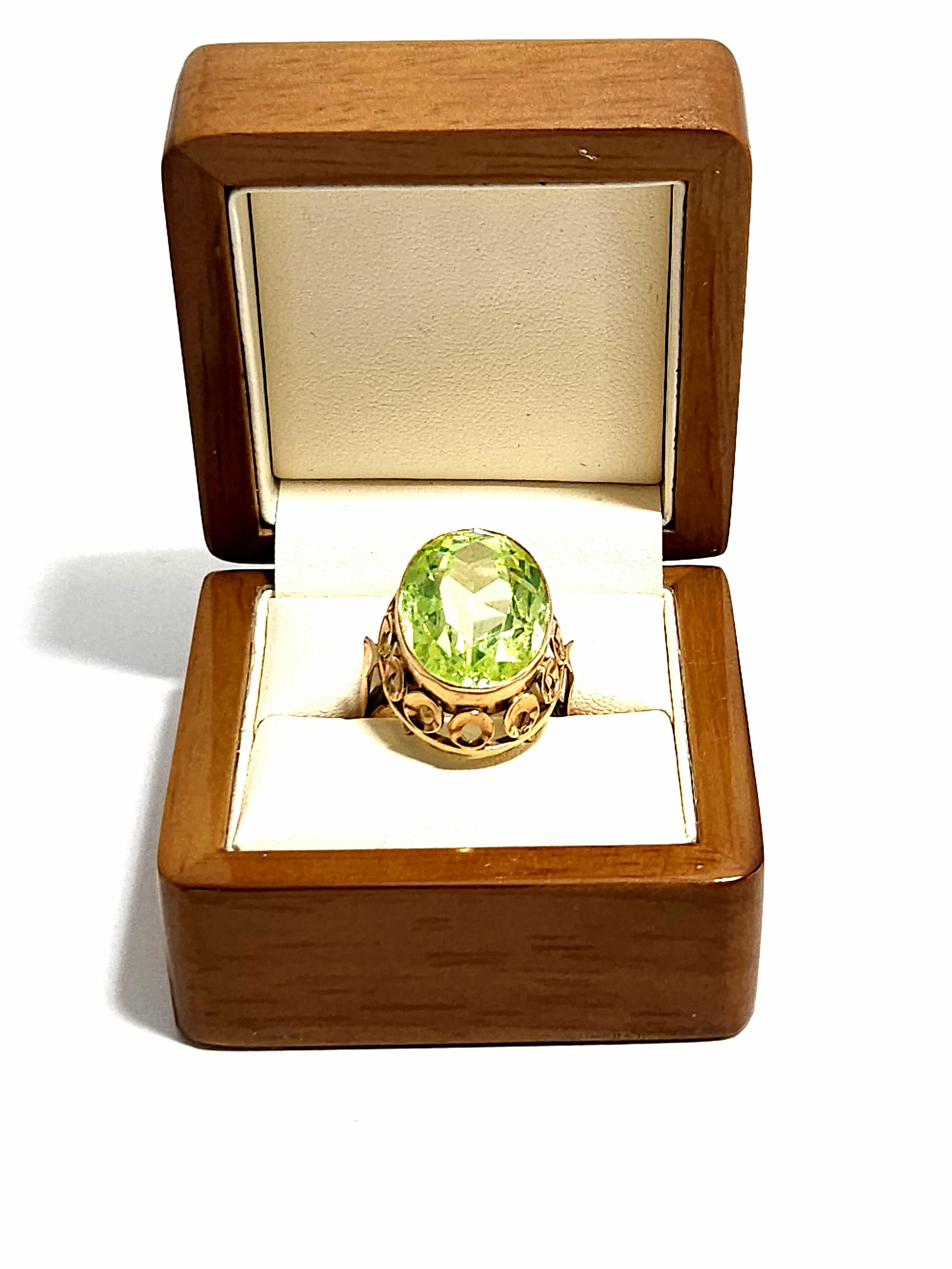 piekny-zloty-pierscionek-zielony-1108g-585-r21-material-15835-2