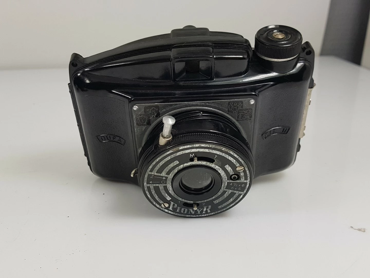 zestaw-starych-aparatow-i-akcesorii-stan-do-renowacji