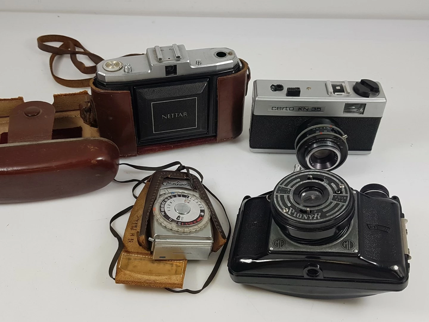 zestaw-starych-aparatow-i-akcesorii-olszewskiego-73-wroclaw