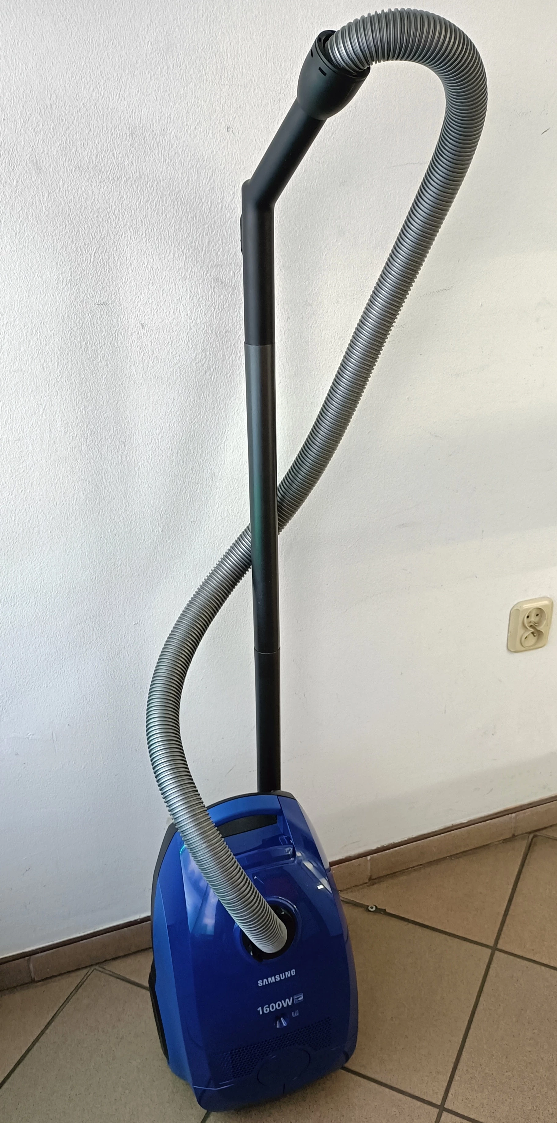 odkurzacz-workowy-samsung-sc5611-1600w-stan-uzywany