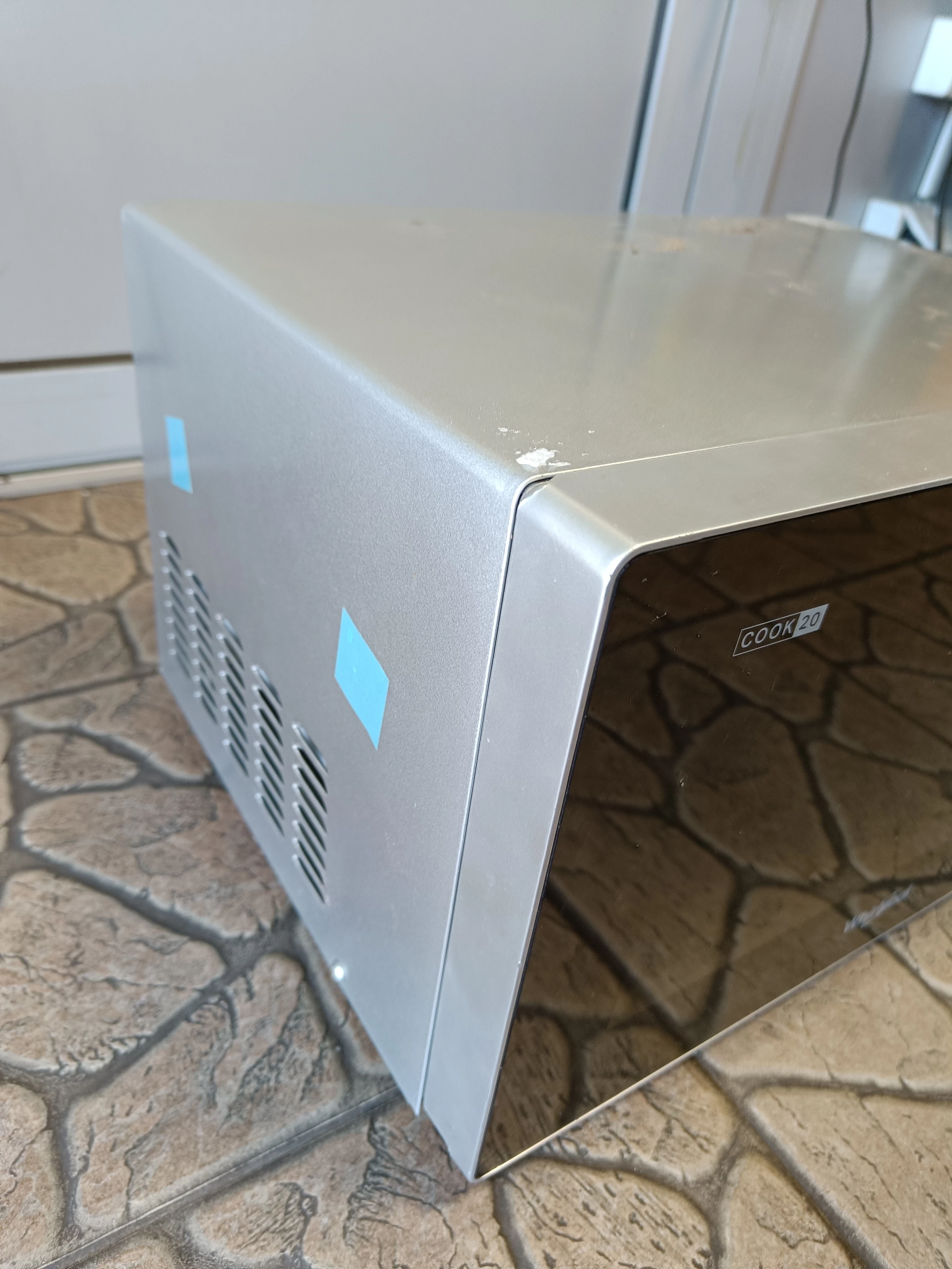 kuchenka-mikrofalowa-whirlpool-mwp203m-moc-mikrofal-700