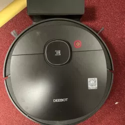 ECOVACS ROBOTICS DEEBOT OZMO 950 ROBOT SPRZĄTAJĄCY+ ŁADOW– ROBOT USZKODZON