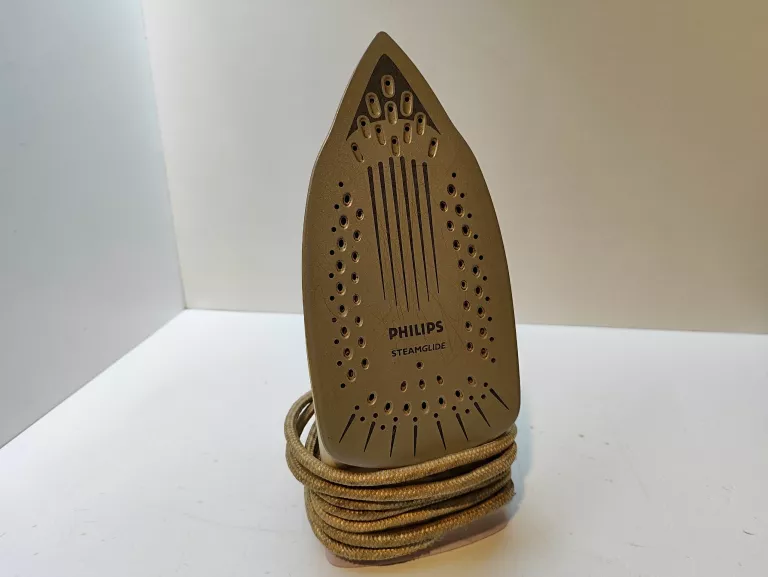 zelazko-philips-gc3330-stan-11323-2