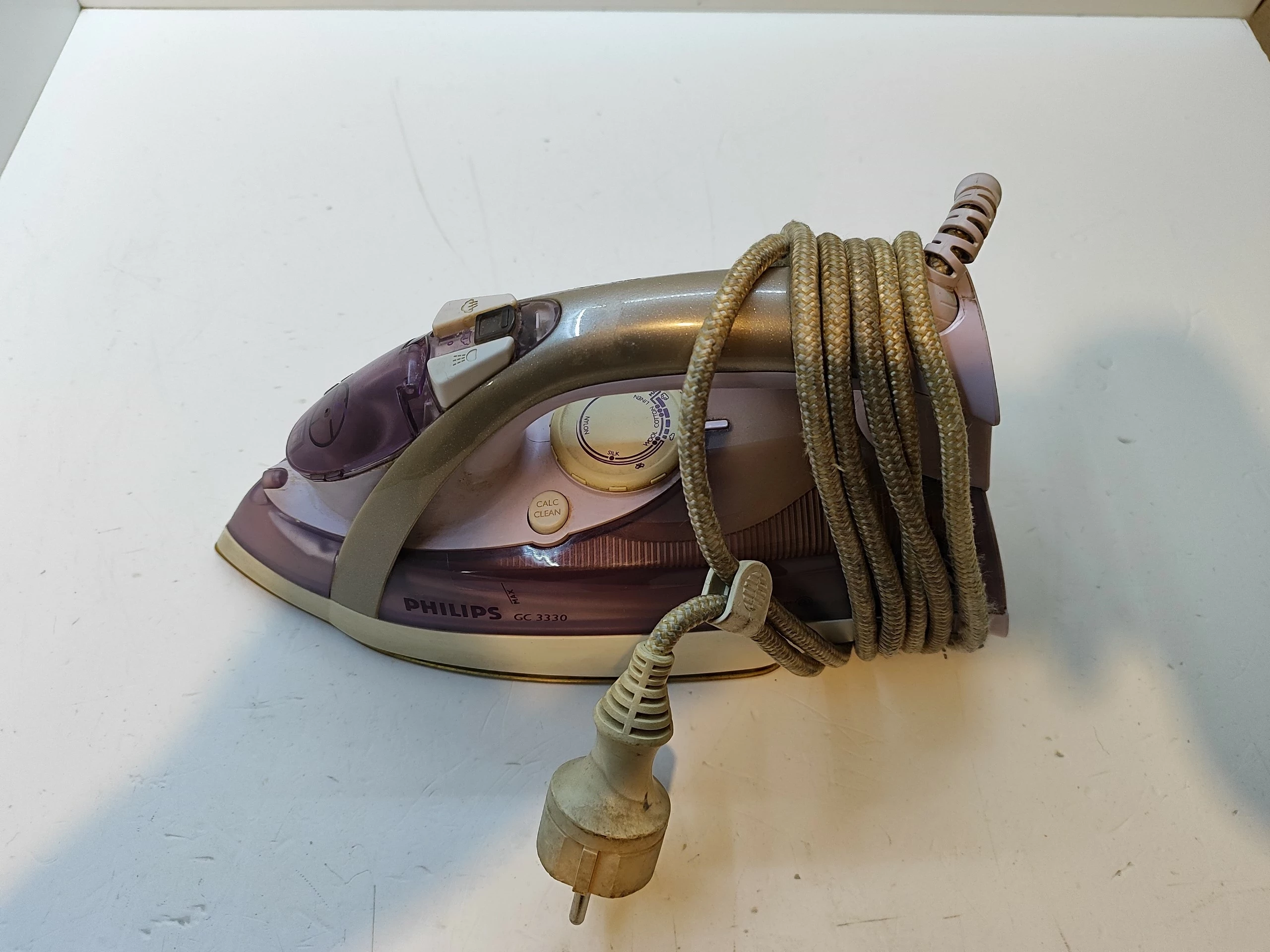 zelazko-philips-gc3330-moc-220000