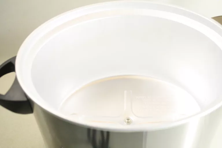 wolnowar-bestron-kitchen-heroes-asc350-kolor-dominujacy-srebrnyszary