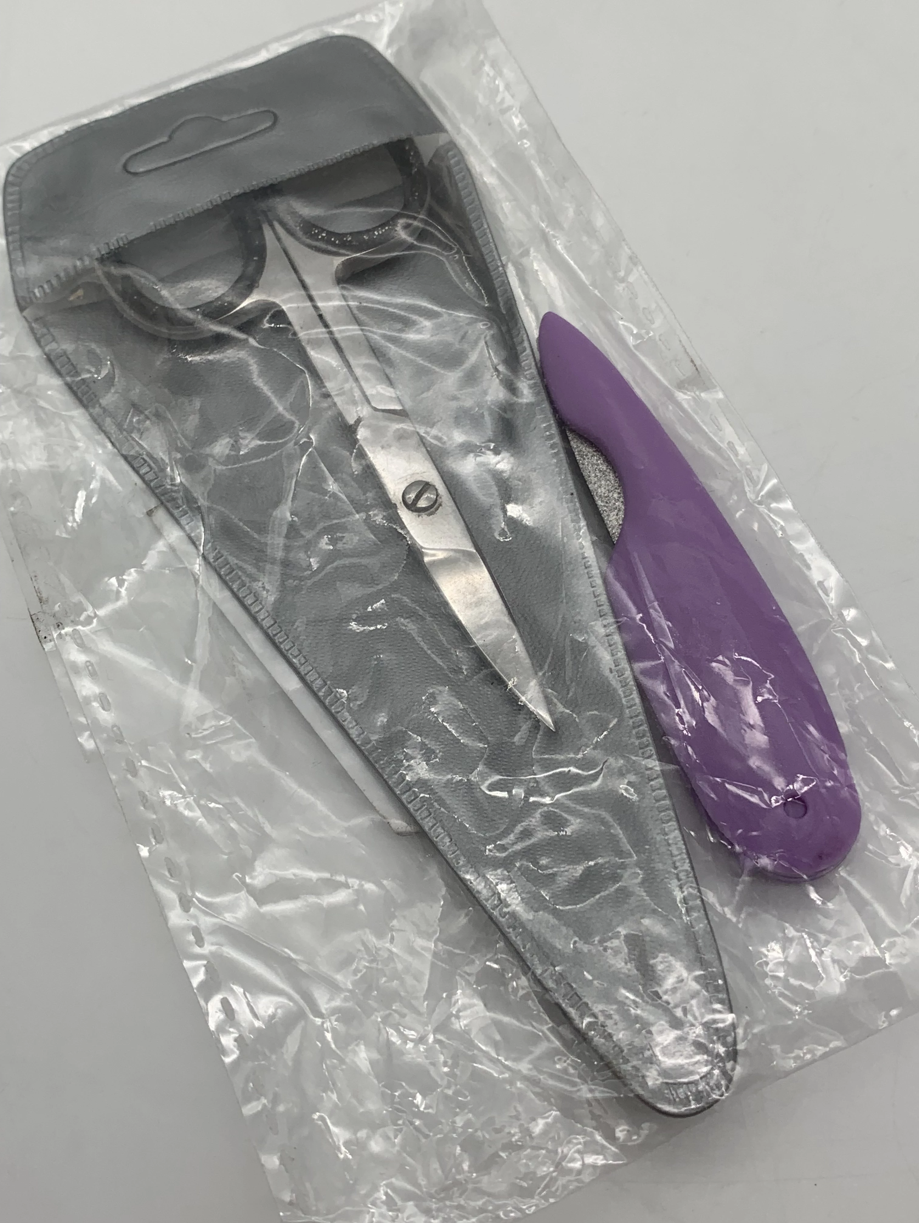 nozyczki-do-paznokci-skorek-pilnik-zestaw-dworcowa-2-leszno-gold-fish