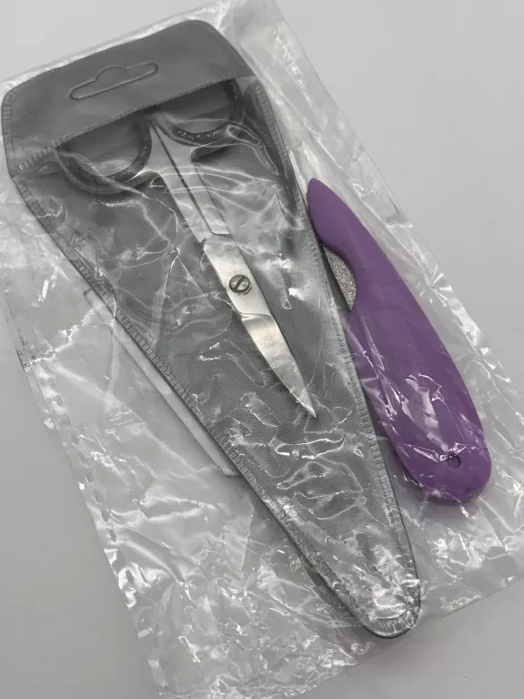 NOŻYCZKI DO PAZNOKCI SKÓREK PILNIK ZESTAW