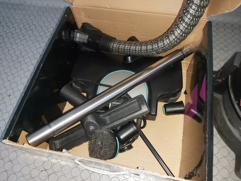 ODKURZACZ PIORĄCY AURA ROBOCLEAN F114 + AKCESORIA