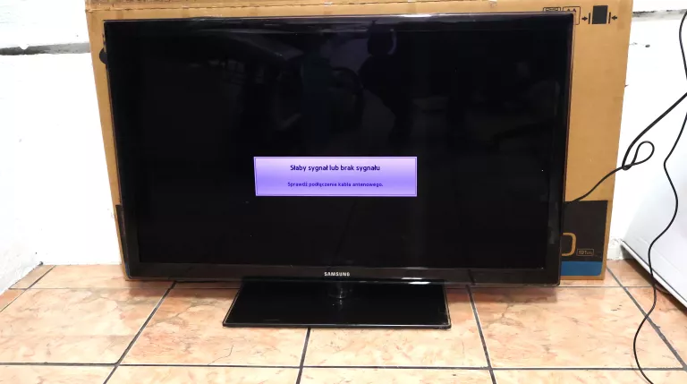 TELEWIZOR SAMSUNG UE40D5500RW *OPIS*