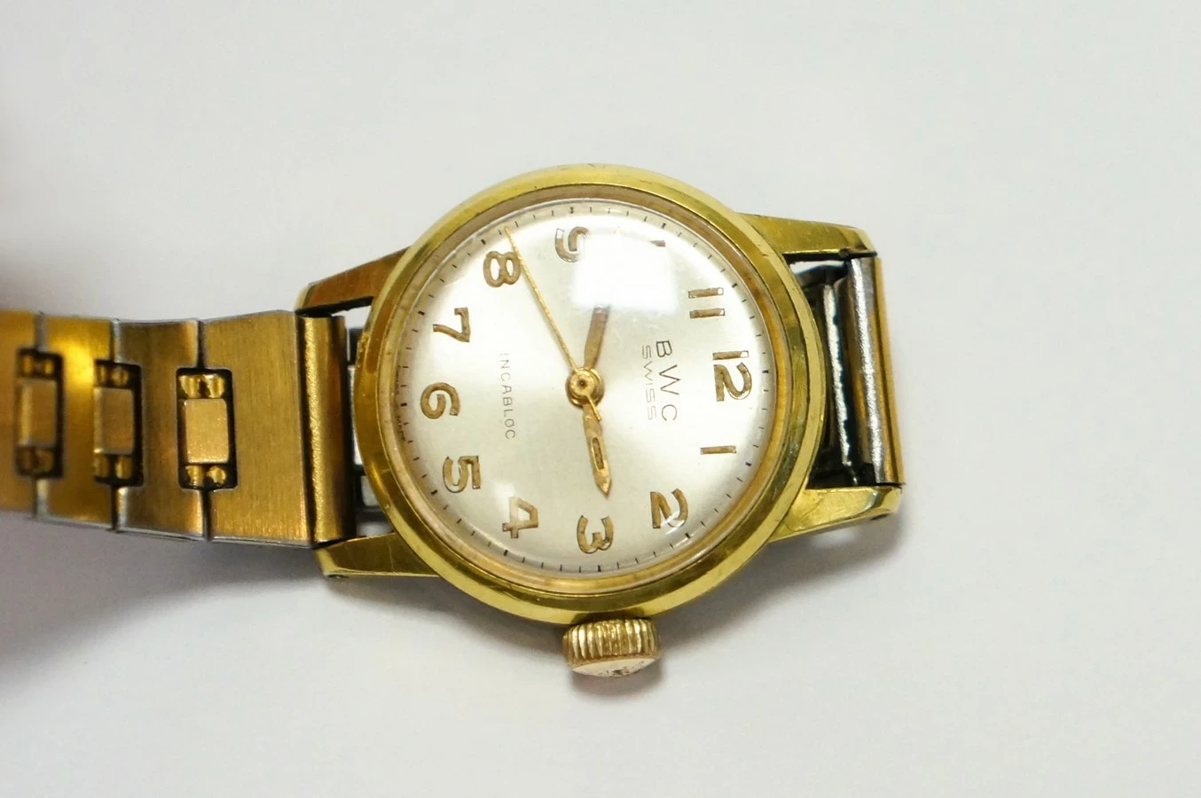 nakrecany-zegarek-bwc-swiss-365000-product-id