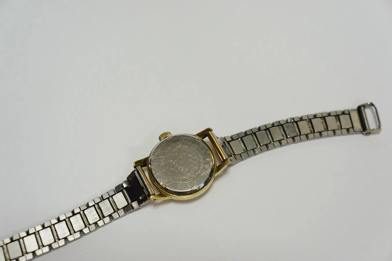 nakrecany-zegarek-bwc-swiss-365000-stan-nie-wymaga-renowacji