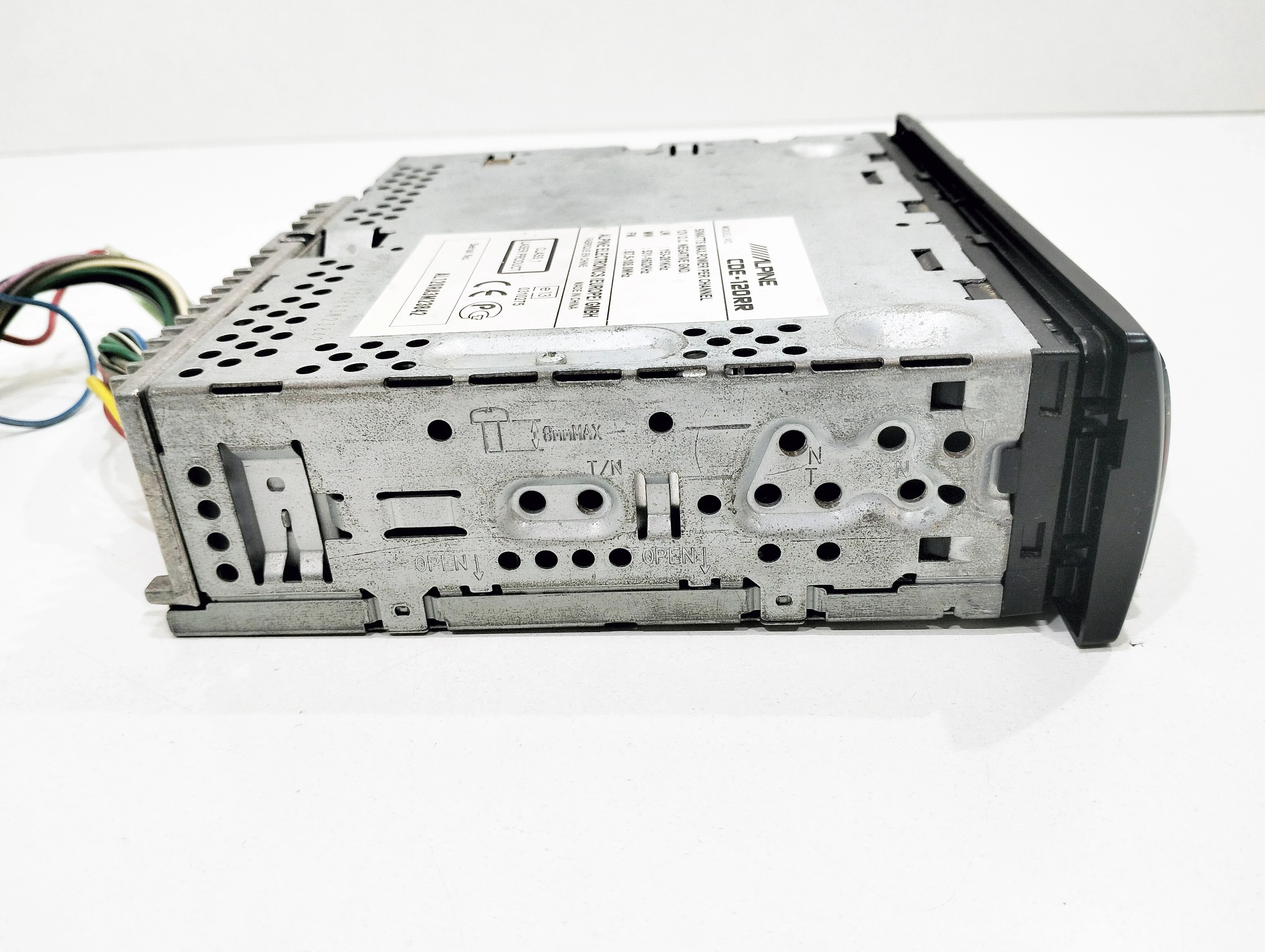 radio-samochodowe-alpine-cde-120rr-radio-brak-informacji