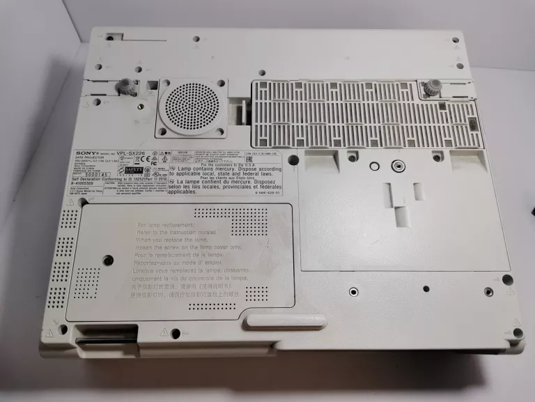PROJEKTOR SONY VPL-SX226