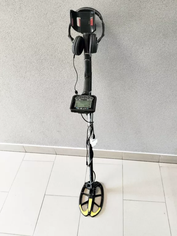 wykrywacz-metali-nokta-makro-anfibio-rynek-2-wlodawa