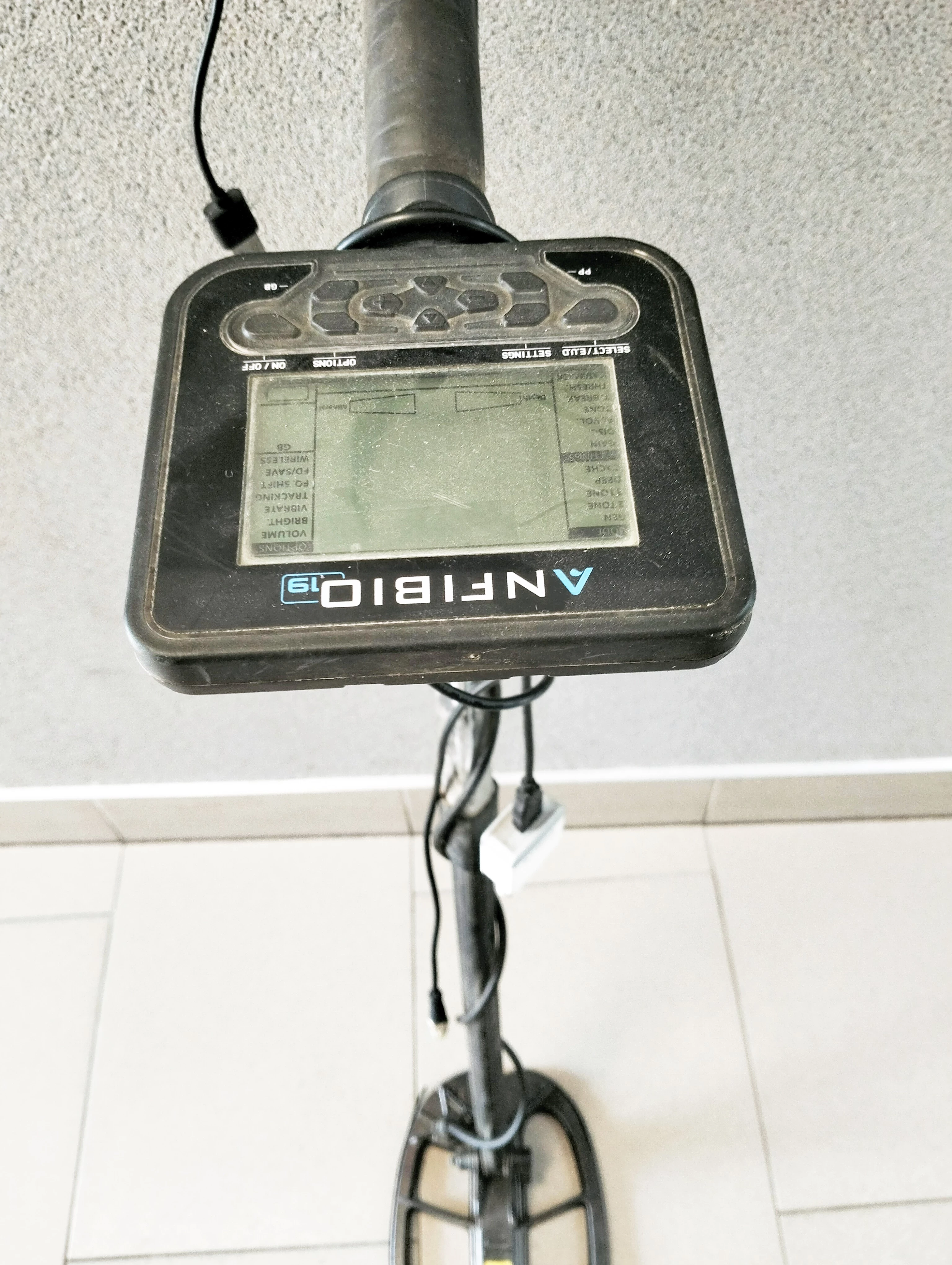 wykrywacz-metali-nokta-makro-anfibio-stan-11323-2