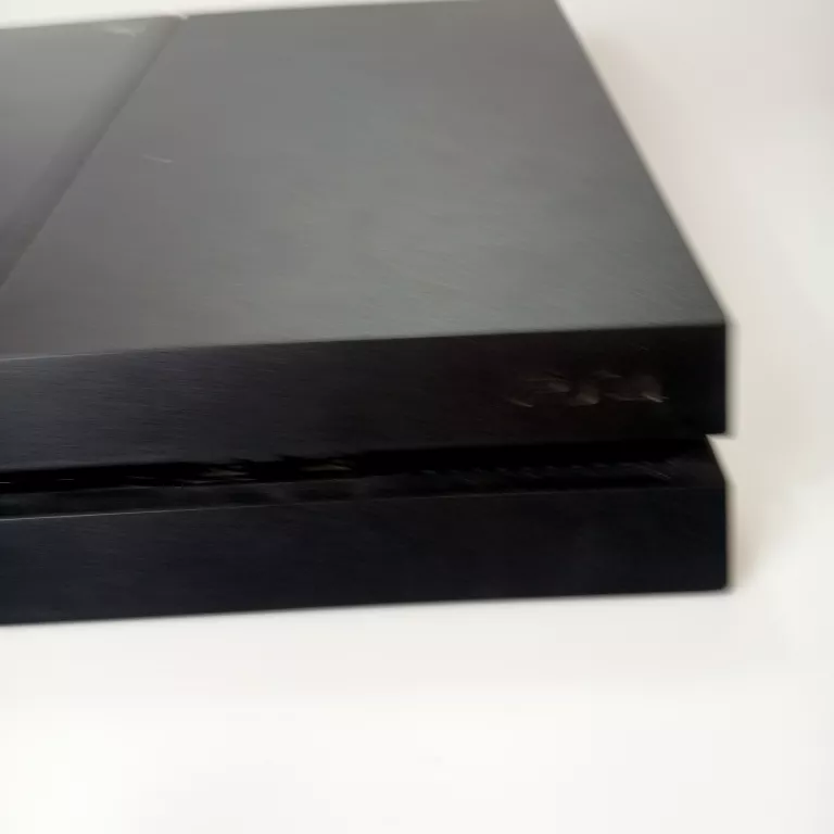 konsola-ps4-500gb-kabel1xpad-1xgra-fifa-23-glosny-tryb-pracy-kolor-206002-225590