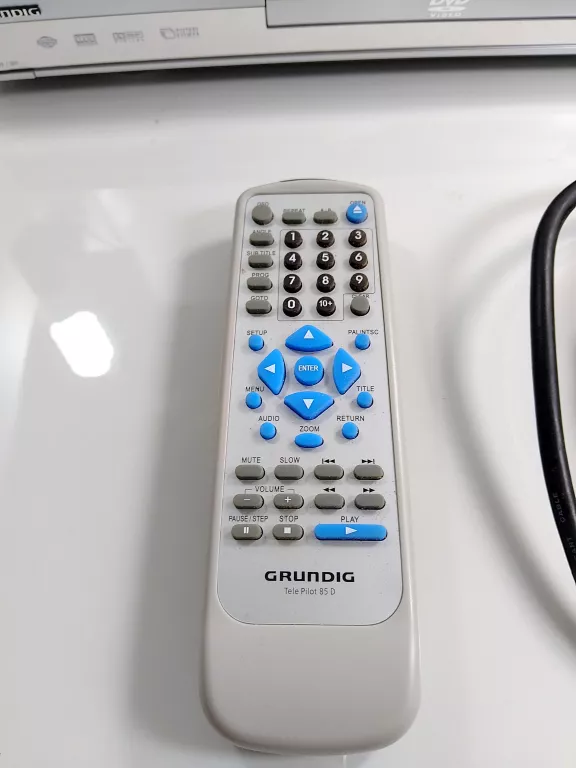 ODTWARZACZ DVD GRUNDIG GDP 1100 SIWY