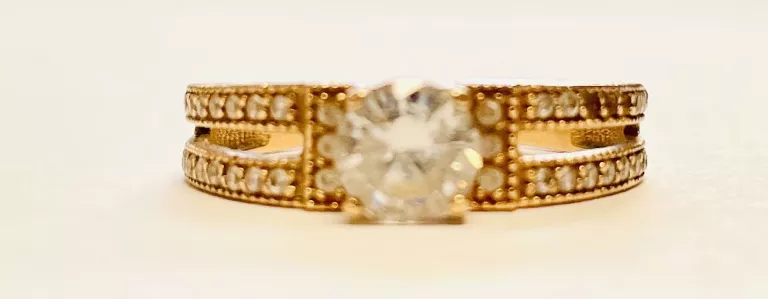 pierscionek-585-249-g-15-q-cechy-brak