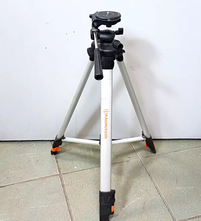 laser-krzyzowy-poziomica-magnusson-hll360-statyw-stan-uzywany