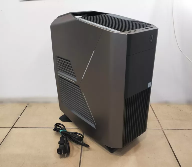 KOMPUTER DELL ALIENWARE D23M AURORA R6 + OKABLOWANIE