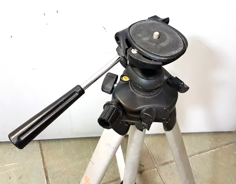 LASER KRZYŻOWY POZIOMICA MAGNUSSON HLL360 + STATYW