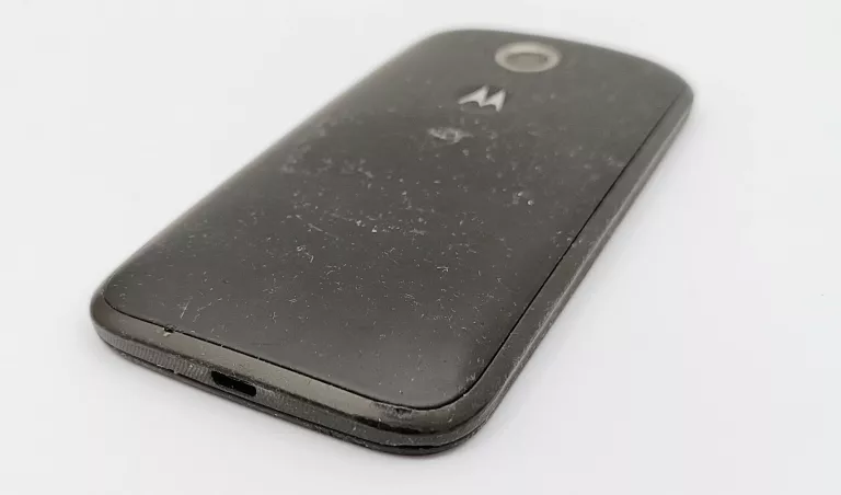 telefon-motorola-moto-e-4g-18gb-uszkodzony-kod-producenta-sm4019ae7t1