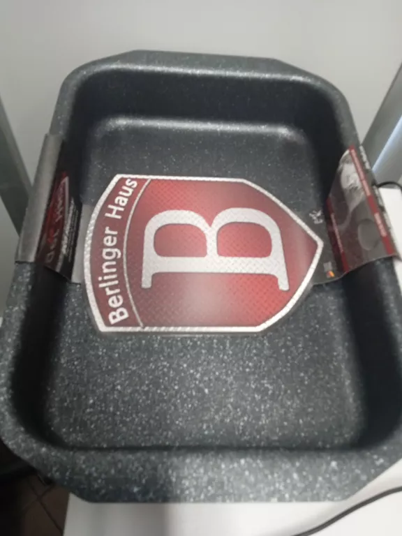 BLACHA DO PIECZENIA BRYTFANNA BURGUNDY BH-1367N