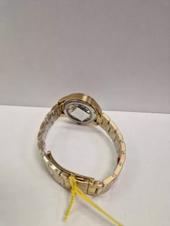 ZEGAREK AUTOMATYCZNY INVICTA 35834 100M W ODCIENIU ZŁOTA