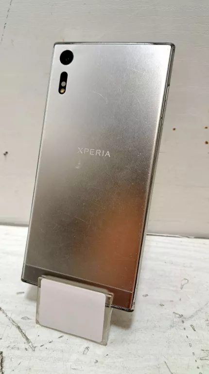 TELEFON SONY XPERIA XZ