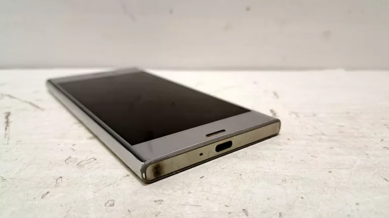TELEFON SONY XPERIA XZ