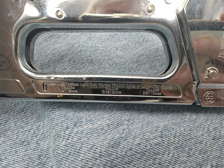 TAKER ZSZYWACZ TAPICERSKI STANLEY TR45