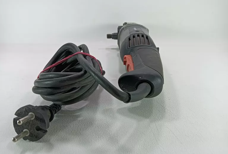 szlifierko-polerka-graphite-59g242-zasilanie-sieciowe