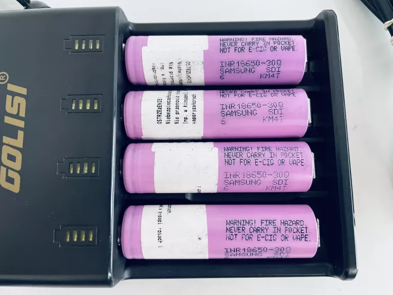 ŁADOWARKA GOLISI SMART I4 E10C1+ AKUMULATORY SAMSUNG INR18650-30