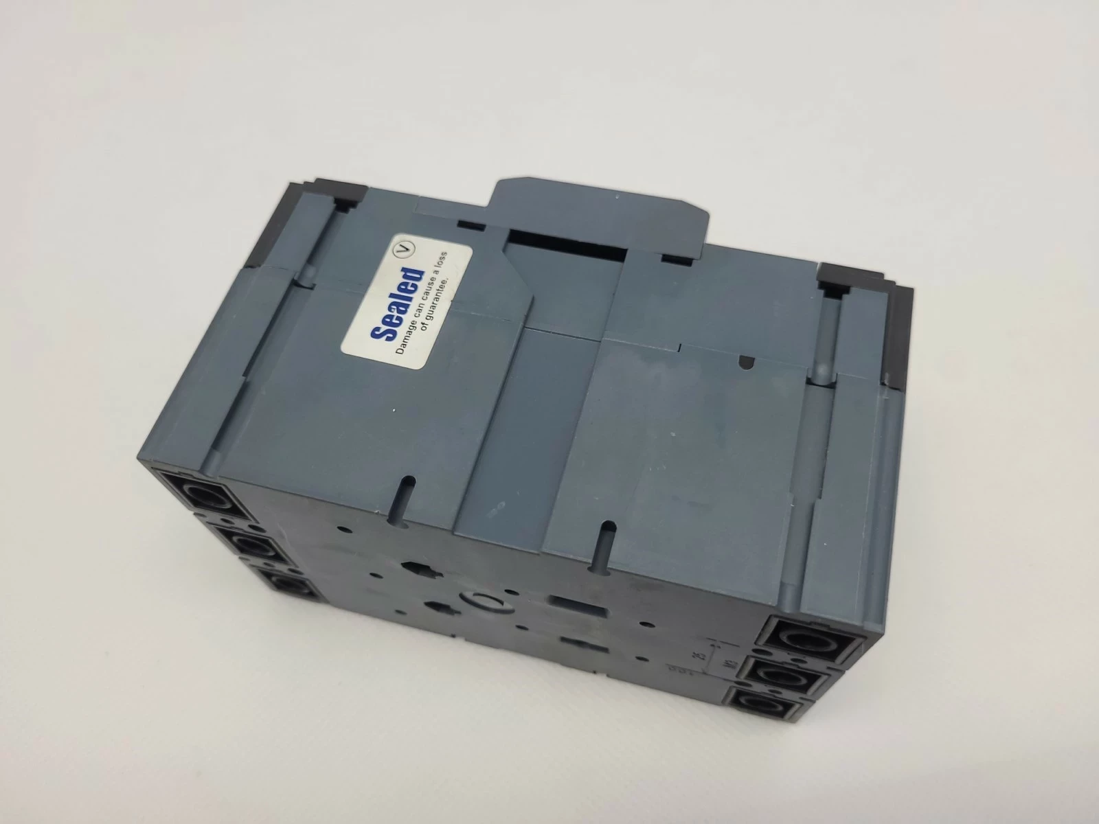 wylacznik-mocy-100a-3p-25ka-ip40-1307580mm-sentr-prad-znamionowy-1