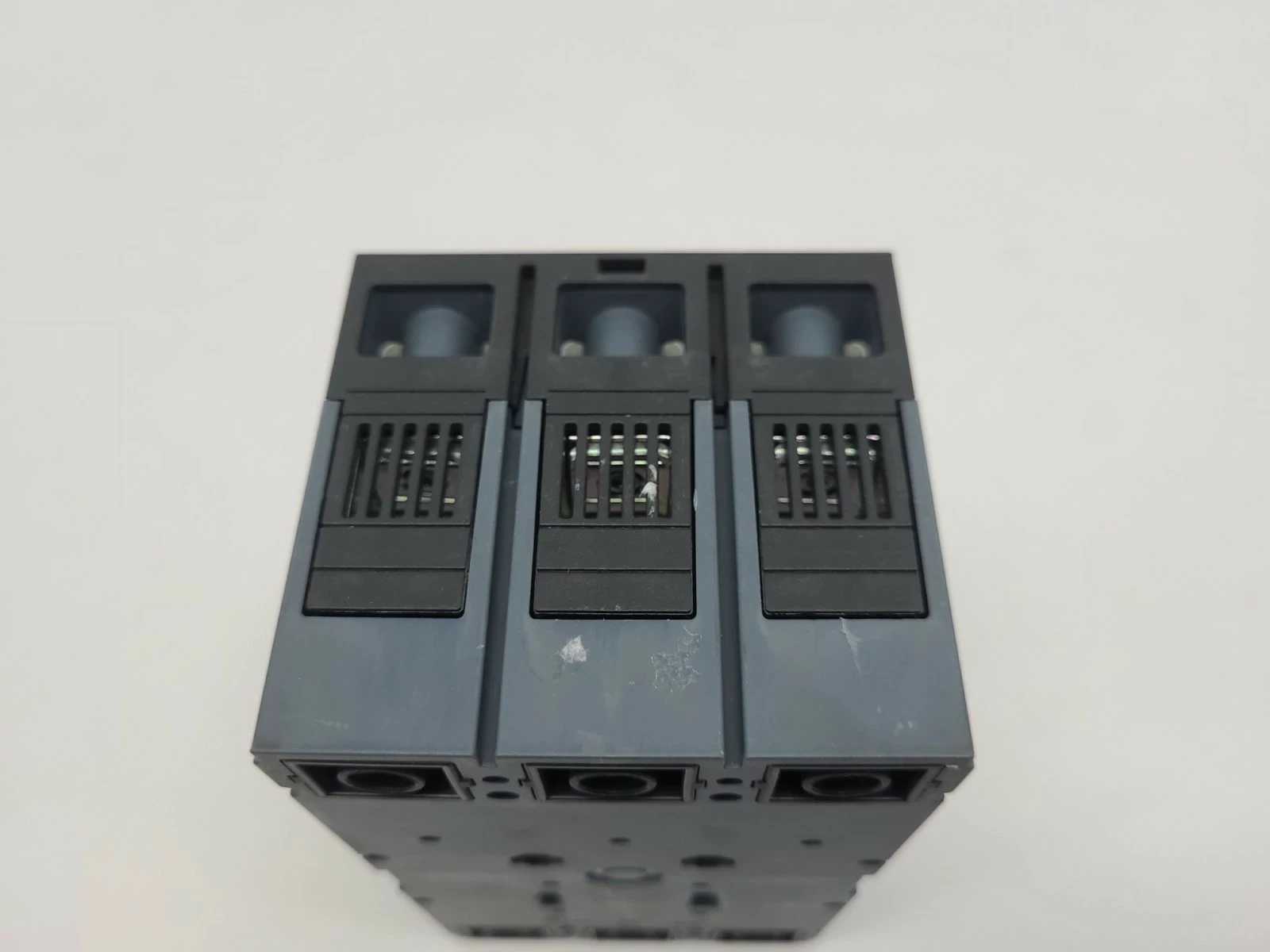 wylacznik-mocy-100a-3p-25ka-ip40-1307580mm-sentr-marka-248811-951441