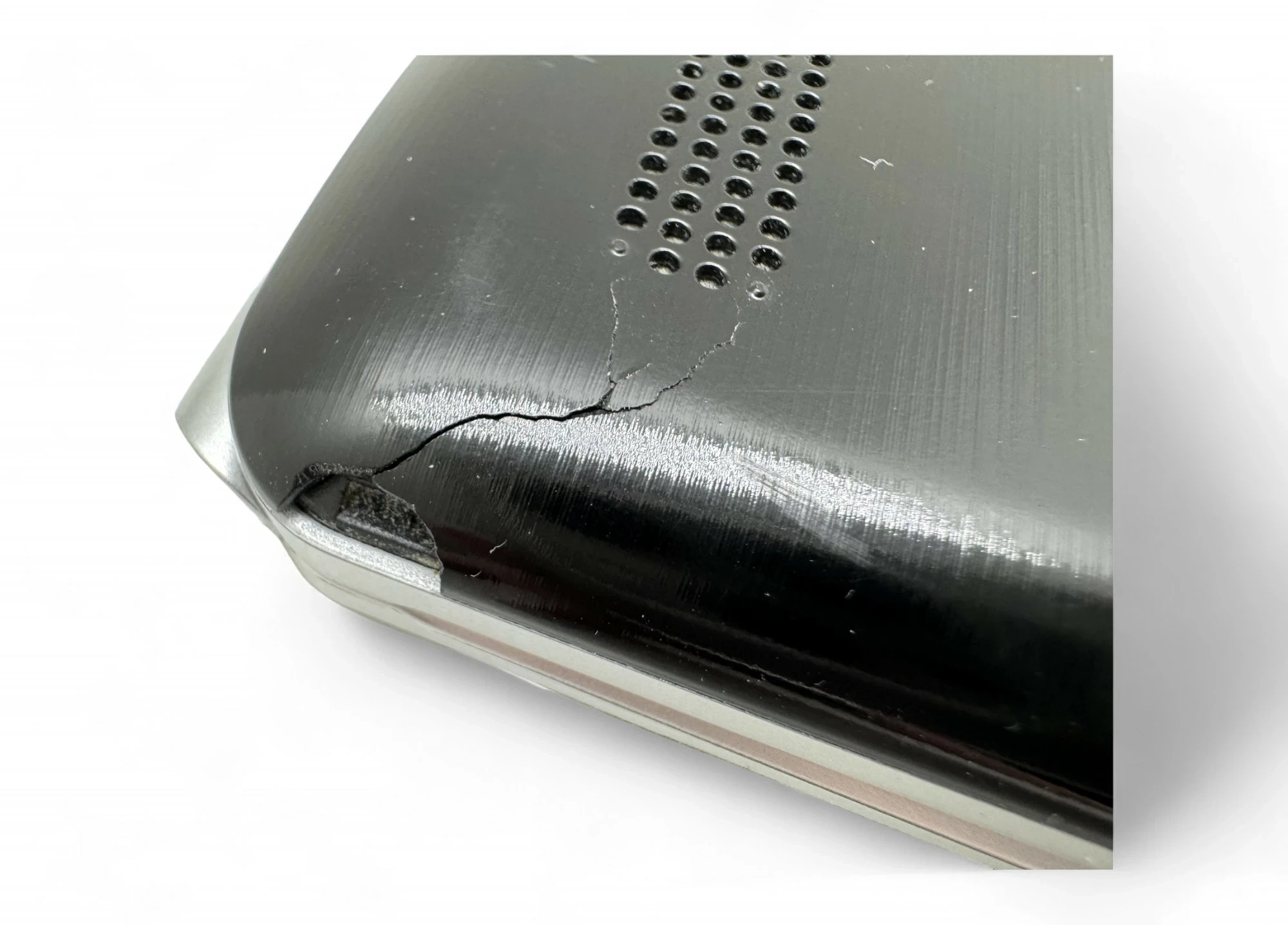 telefon-komorkowy-ushining-z-klapka-pojemnosc-akumulatora-1200