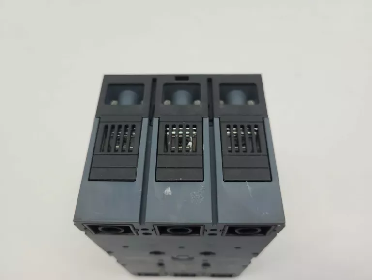 wylacznik-mocy-100a-3p-25ka-ip40-1307580mm-sentr-marka-248811-951441