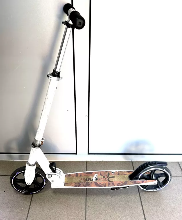 HULAJNOGA MUUWMI SCOOTER XXL 205