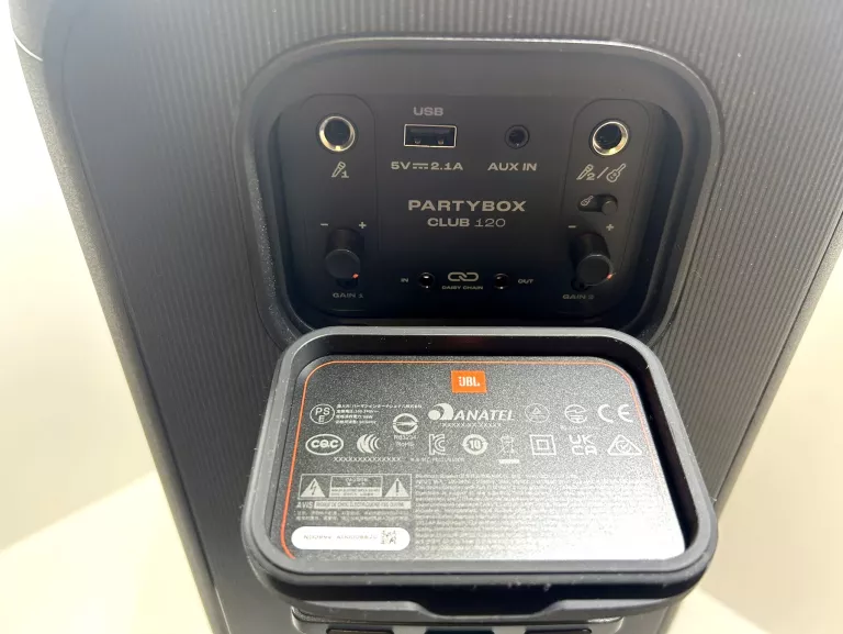 JBL PARTYBOX CLUB 120