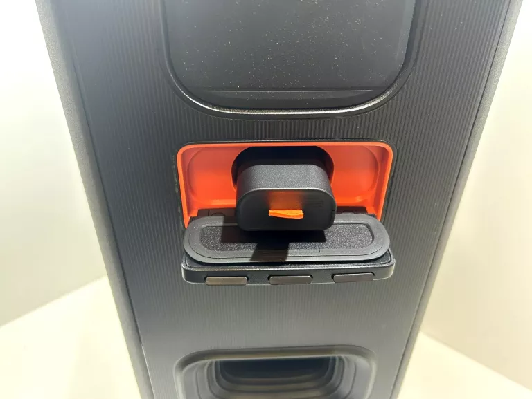 JBL PARTYBOX CLUB 120