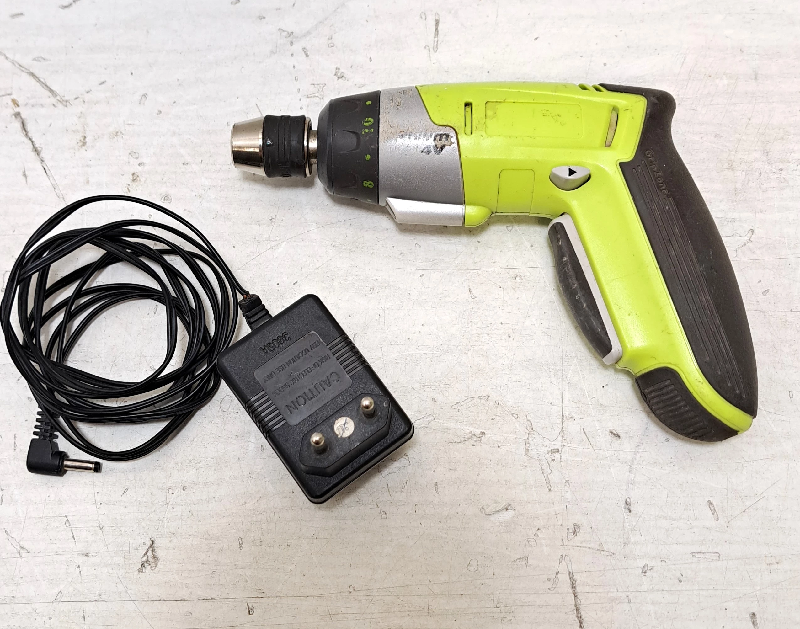 wkretak-akumulatorowy-ryobi-csd41-4v-ladowarka-osiedle-kombatantow-7c-krakow