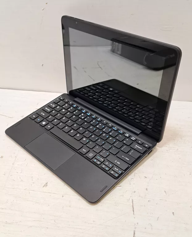 LAPTOP ACER D16H1