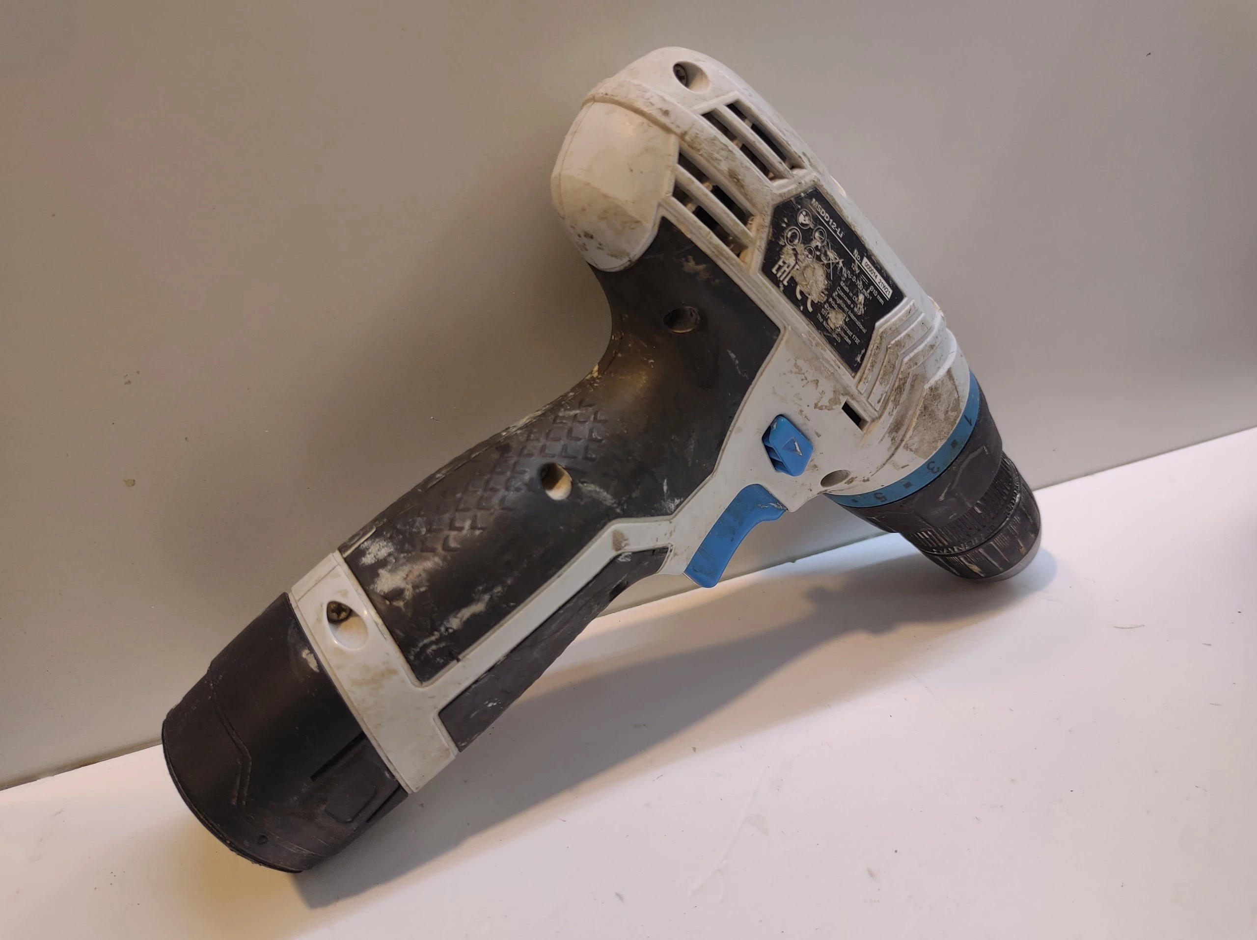 wkretarka-macallister-msdd12-li-walizka-kod-producenta-msdd12-li-a