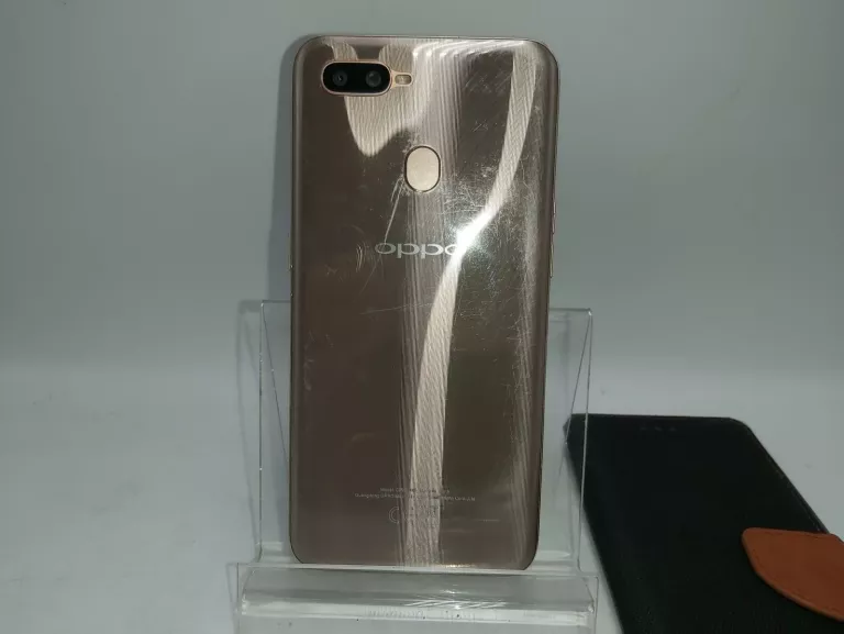TELEFON OPPO AX7 3/64GB, DUAL SIM!!!