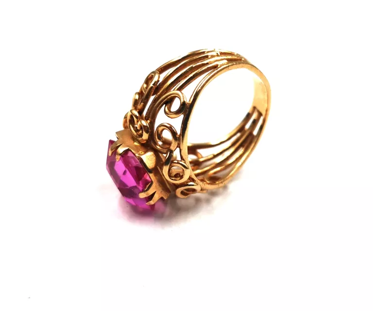 ZŁOTY  PIERŚCIONEK Z RÓŻOWYM KAMIENIEM PRÓBY 583