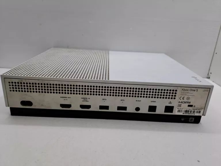 KONSOLA - XBOX ONE 1TB (MODEL 1681) 2 PADY+1GRA FIFA 19 !!OPIS!!