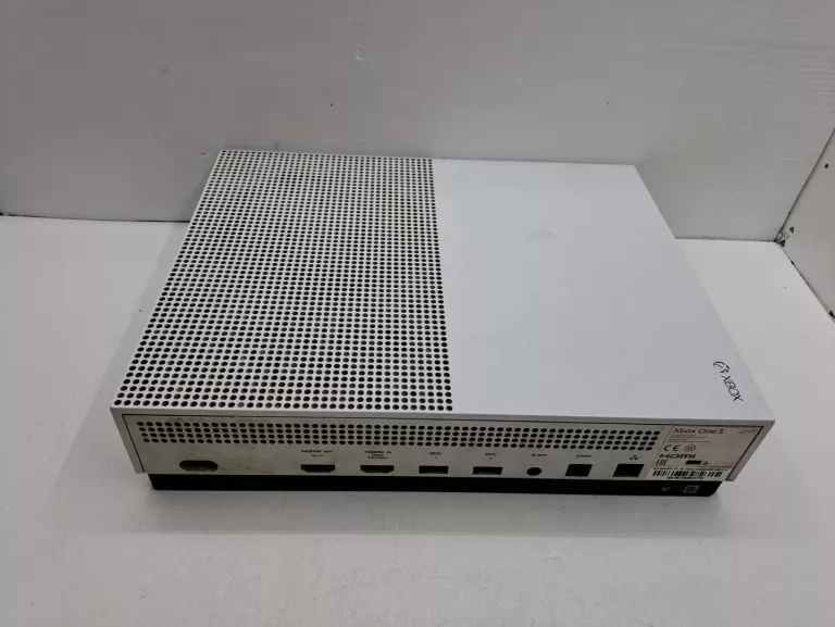 KONSOLA - XBOX ONE 1TB (MODEL 1681) 2 PADY+1GRA FIFA 19 !!OPIS!!