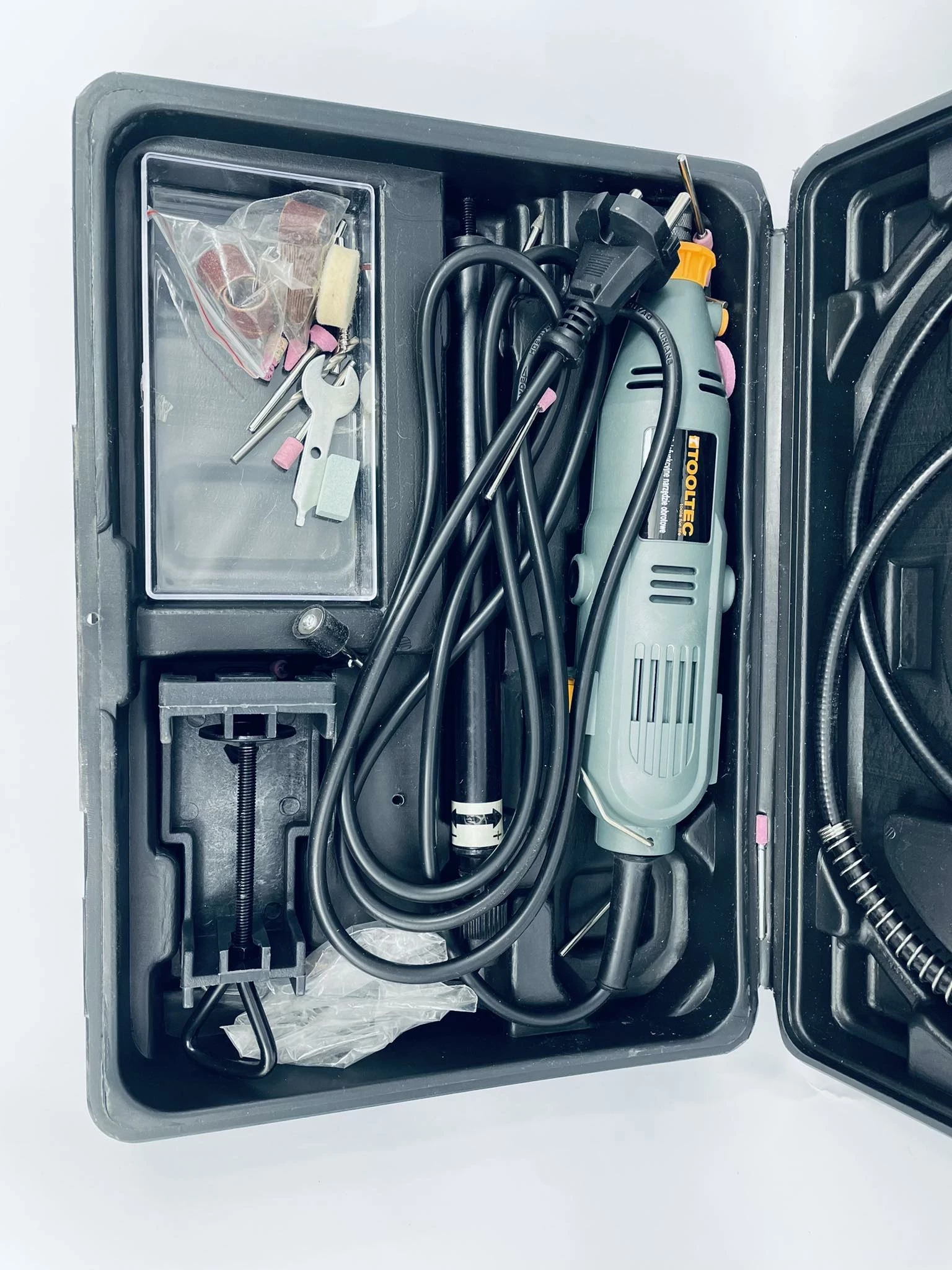 wielofunkcyjne-narzedzie-obrotowe-tooltec-komplet-rodzaj-zasilania-sieciowe