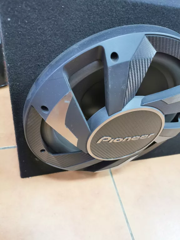 PIONEER TS-WX300A SUBWOOFER AKTYWNY 30 CM Z WBUDOWANYM WZMACNIACZEM