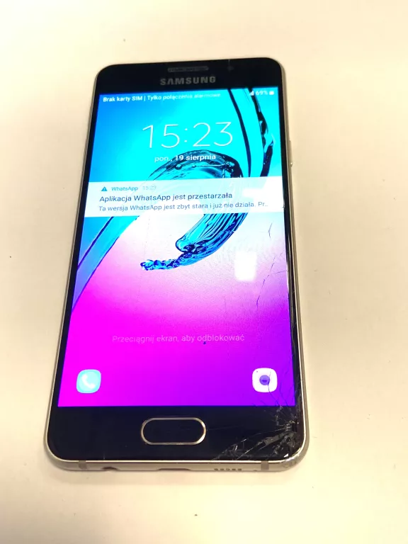 SMARTFON SAMSUNG GALAXY A3 2016 SM-A310F 1,5 GB / 16 GB PŃV9